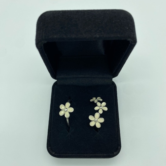 Pandora Stackable Darling Daisies Enamel White Sterling Silver 925 Rings - Picture 10 of 12